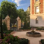 Koeroend Palace Apartment With 4 Bedrooms In An Unesco Protected Palazzo