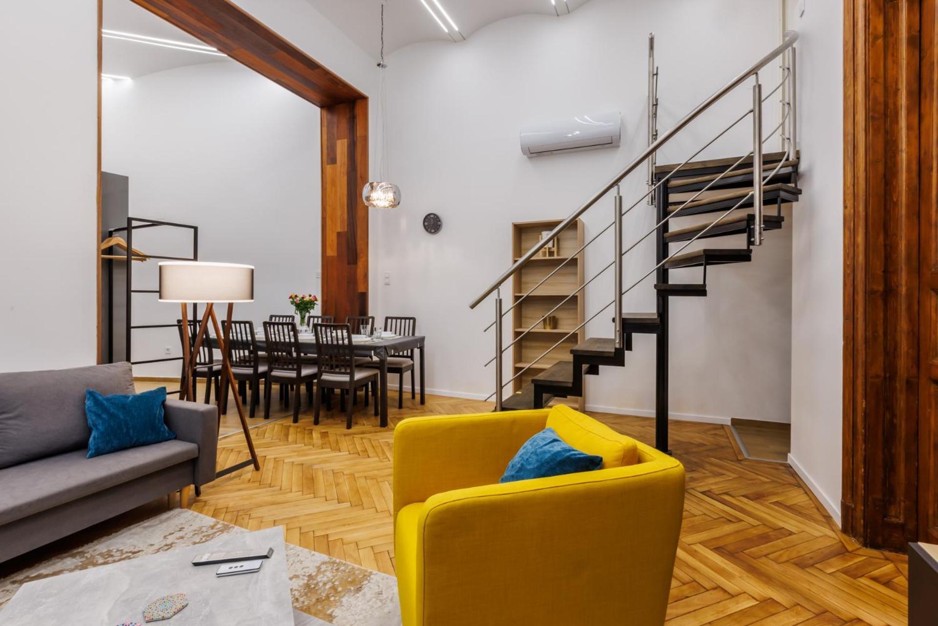 Korond Palace With 4 Bedrooms In An Unesco Protected Palazzo * Budapest