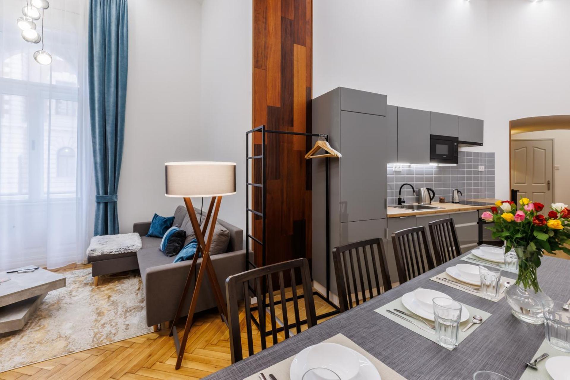 Korond Palace With 4 Bedrooms In An Unesco Protected Palazzo *