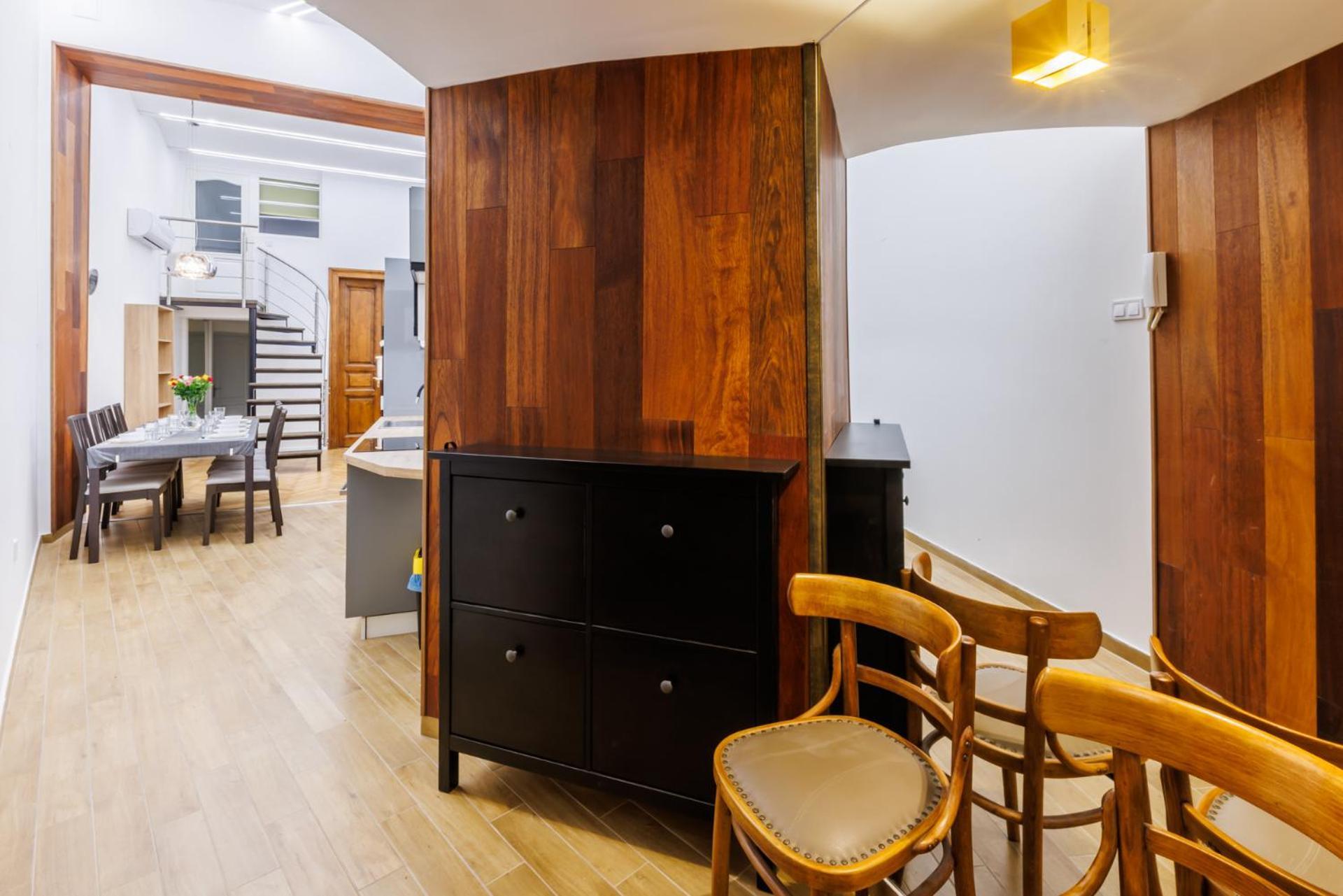 Korond Palace With 4 Bedrooms In An Unesco Protected Palazzo * Budapest
