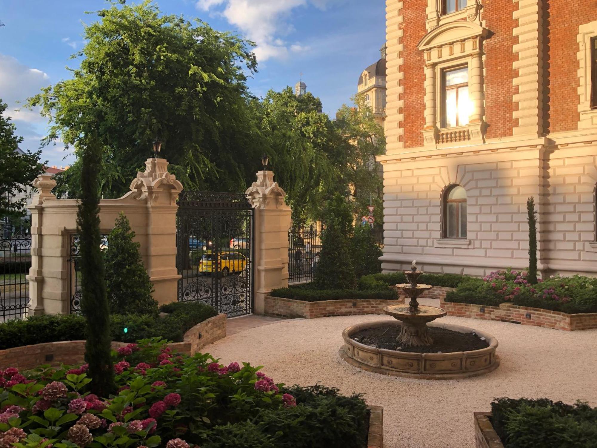 Apartment Korond Palace With 4 Bedrooms In An Unesco Protected Palazzo Budapest